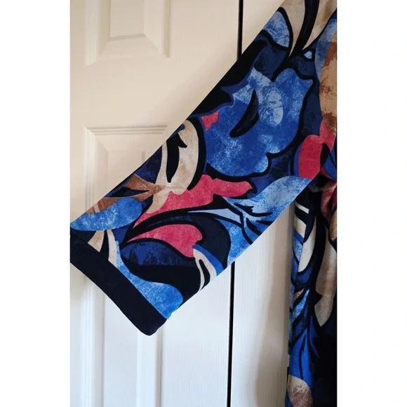 Chicos Travelers 3 Border Print Sit Neck Floral Slinky 3/4 Sleeve Tunic Top - Picture 8 of 9